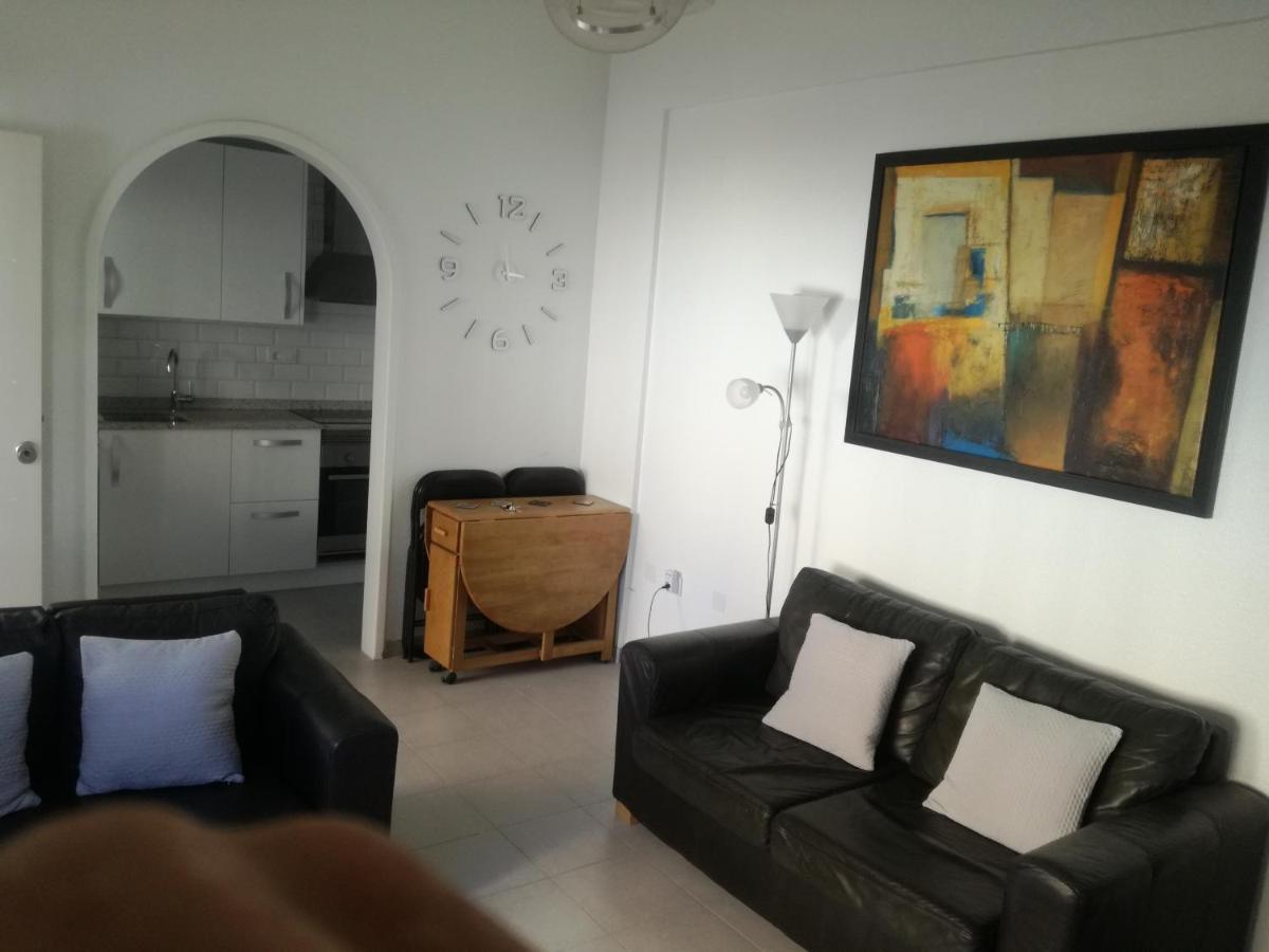2 Bedroom Newly Renovated Bungalow Close To Bars & Restaurants Los Alcázares Exteriör bild